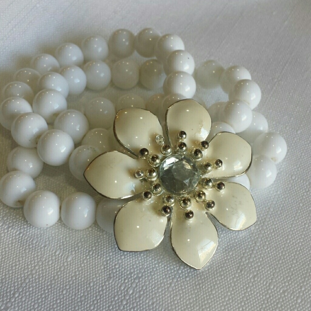 Flower bracelet